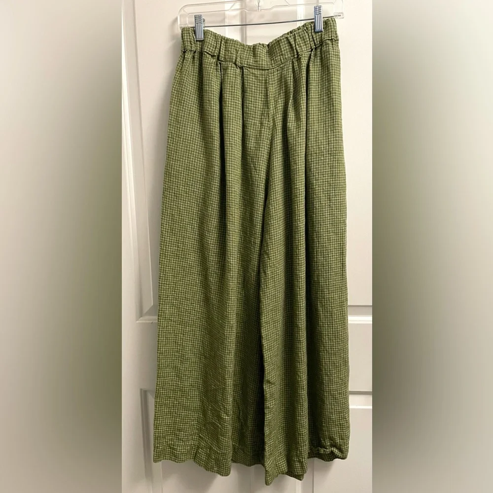 The Make Shed Metamorphosis Linen Trousers in Sage Green - Sustainable Brand - Picture 7 of 12